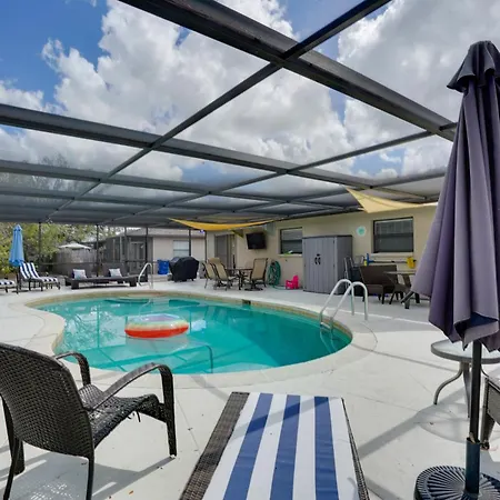 Bonita Springs Townhome Near Beach!
